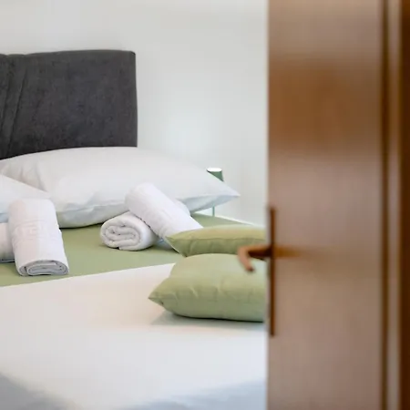 Nest Ciovo * Трогір