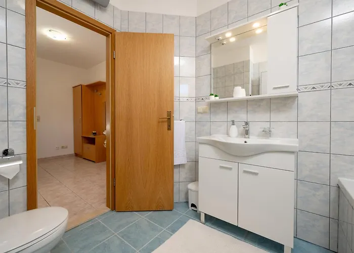 Nest Ciovo Trogir